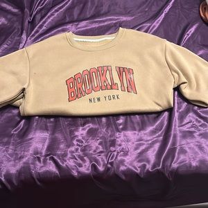 SHEIN Crewneck